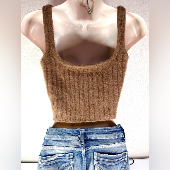 Cotton: On Brown Soft Fuzzy Cropped Tank Top Size Large 100% Recycled Plastic - Picture 2 of 3